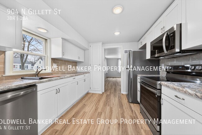 Building Photo - 904 N Gillett St