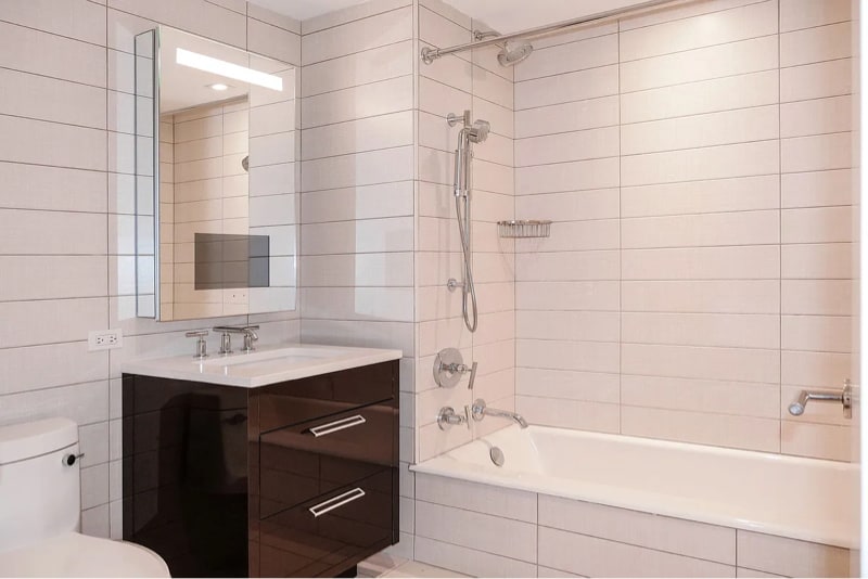 Building Photo - 227 W 77th St