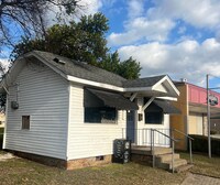 Building Photo - 1715 Rogers Ave