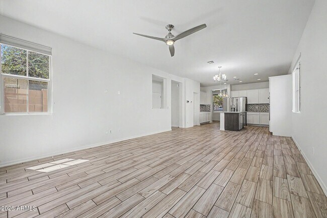 Building Photo - 1575 W Marlin Dr