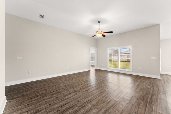 Building Photo - 227 Morning Crk Wy