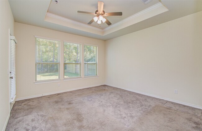 Building Photo - 27817 Ellie Oak Ln