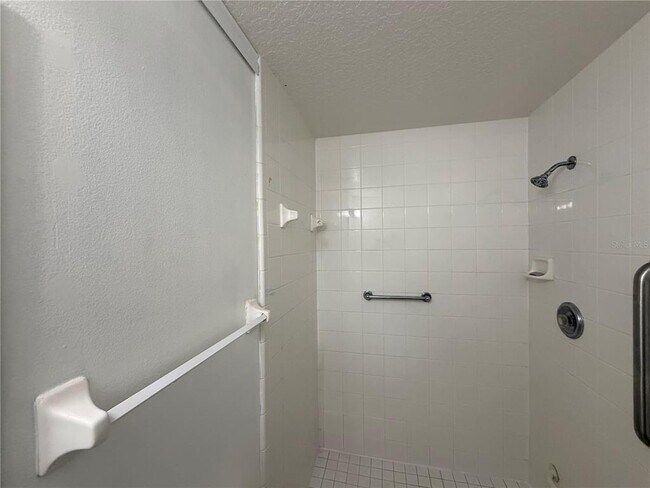 Building Photo - 2411 Kam Ct