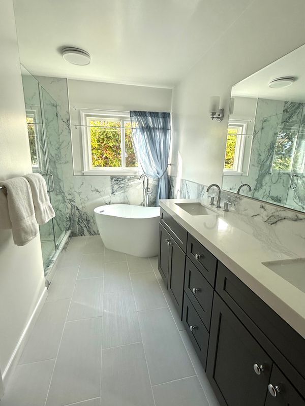 Building Photo - 2508 Vía Amador