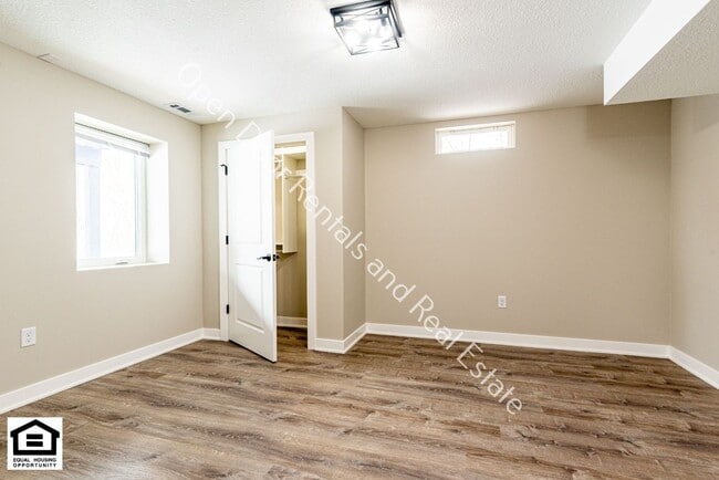 Building Photo - 4 bedroom home now available!