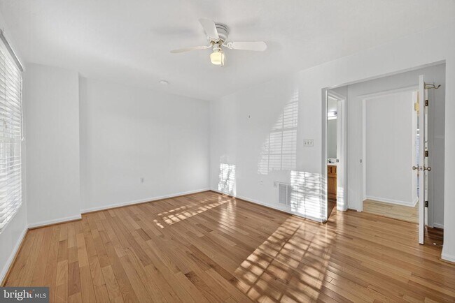 Building Photo - 1984 Cidermill Ln