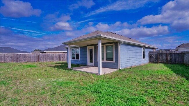 Building Photo - 21610 Dandelion Creek Dr