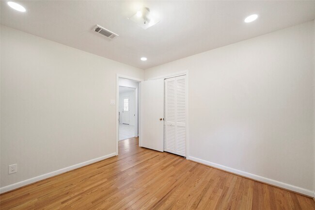 Building Photo - 10306 Eddystone Dr