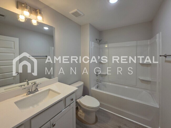 Building Photo - 10312 Bramlett Way