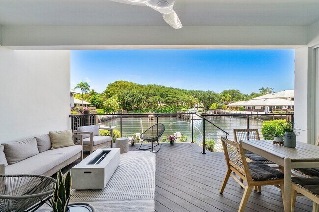 Building Photo - 5284 Boca Marina Cir S