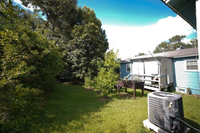 Building Photo - 3424 Orlando Dr