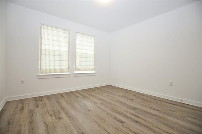 Building Photo - 15502 Pewter Luster Cv