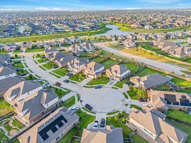 Building Photo - 3519 Sunburst Ct