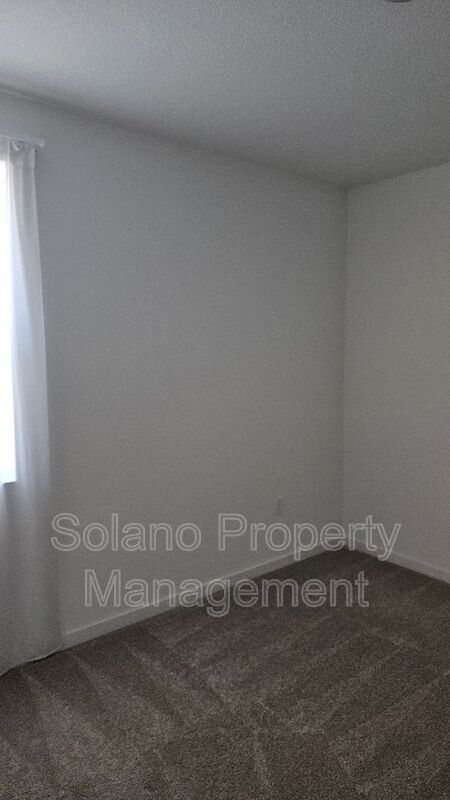 Building Photo - 1317 Essence Ln