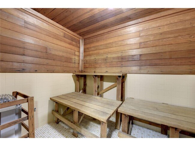 Building Photo - 4575 W 80th St Cir