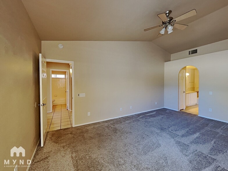 Building Photo - 3018 W Laquila Aerie