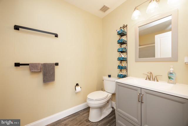 Building Photo - 612 Churchill Rd