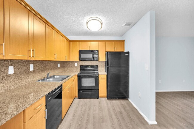 Building Photo - 6881 NW 173rd Dr