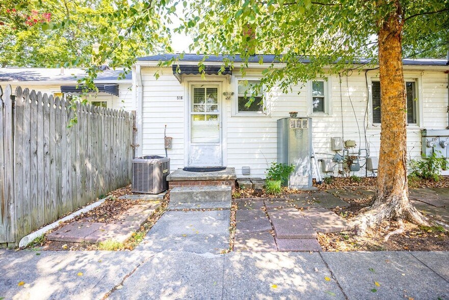 Building Photo - 516 N Tremont Dr