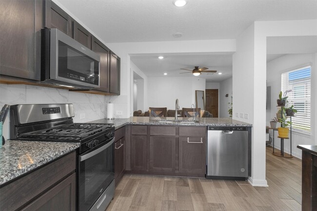 Building Photo - 5614 Grizzly Bear Wy