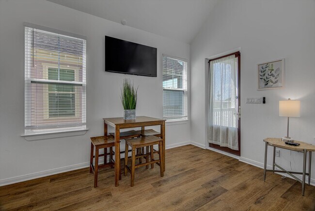 Building Photo - 2305 67th St
