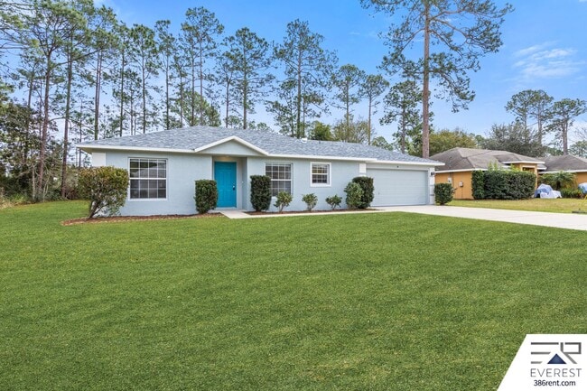 Building Photo - LIKE NEW 3/2/2 IN THE HEART OF PALM COAST