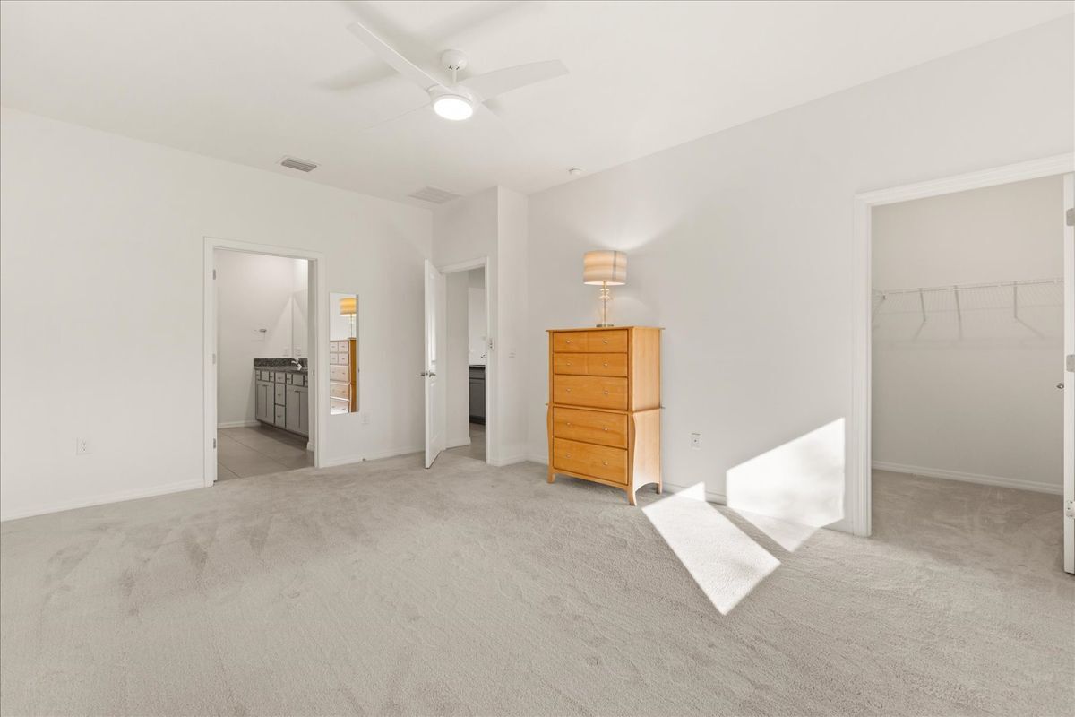 Building Photo - 8104 Penrose Pl