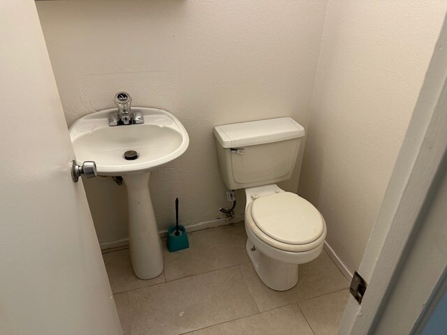 Building Photo - 3719 Tiffany Dr