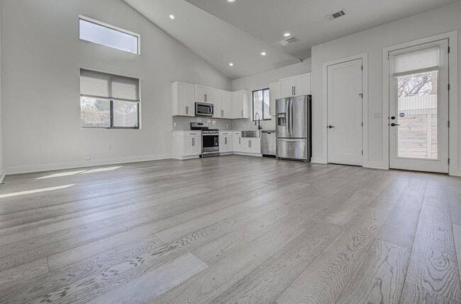 Building Photo - 4903 Lyons Rd