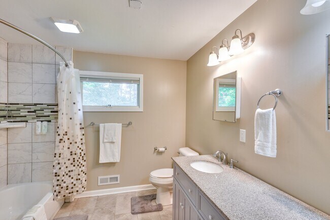 Building Photo - 4152 Sawyer Rd