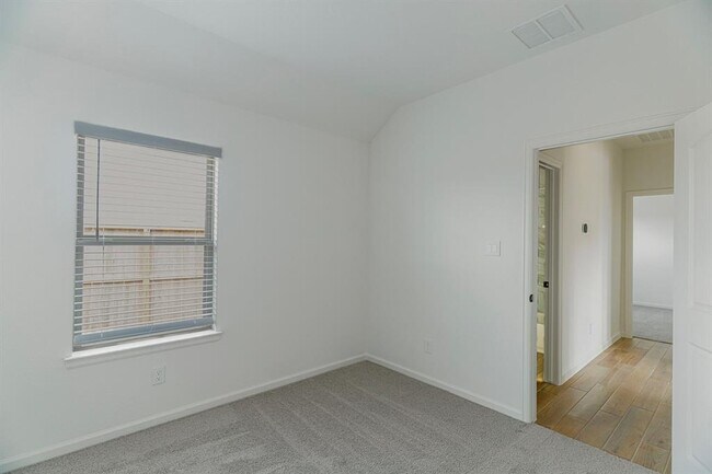Building Photo - 2711 Sunrise Fld Ln