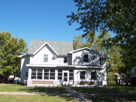 Building Photo - 314 W 4th St