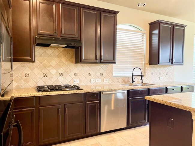 Building Photo - 8338 Sedona Ridge Dr