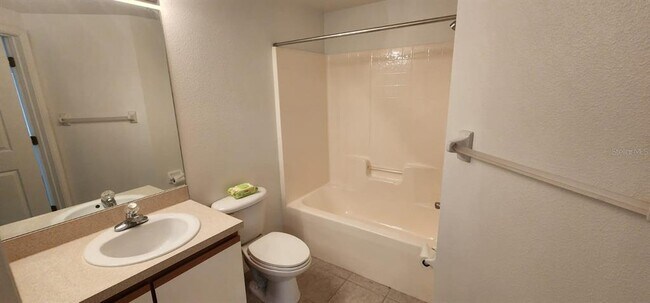 Building Photo - 6014 Portsdale Pl