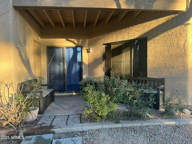 Building Photo - 1287 N Alma School Rd