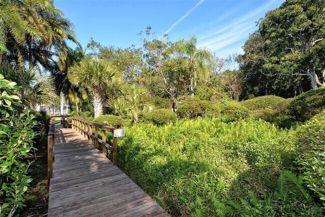 Building Photo - 1608 Bayhouse Point Dr
