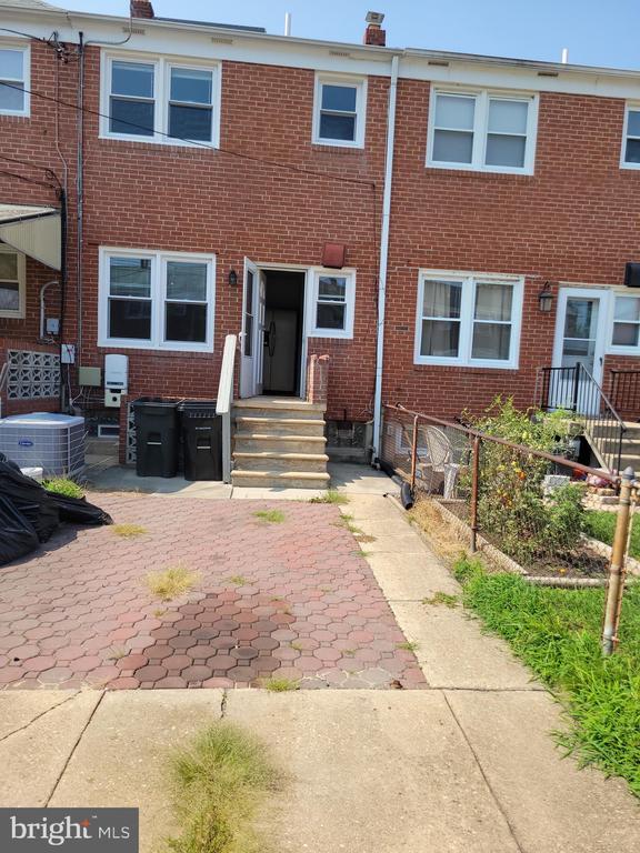 Building Photo - 2212 Vailthorn Rd