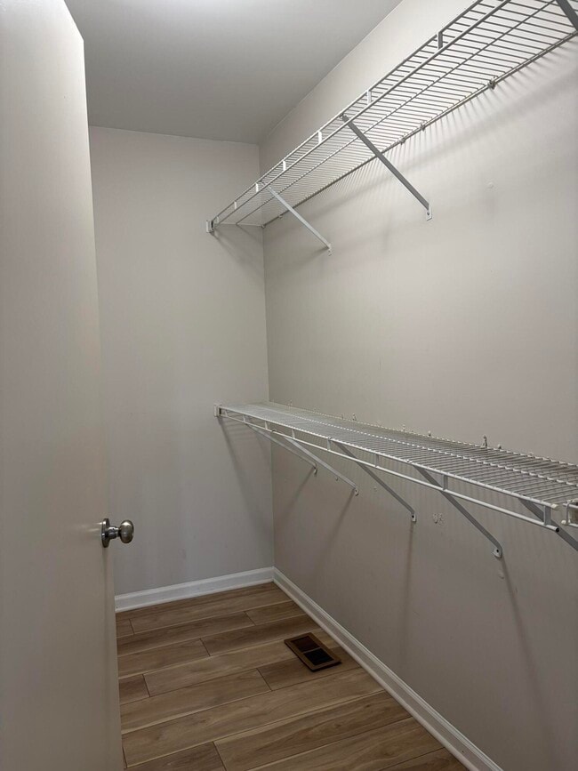 Building Photo - 4101 Rolling Meadow Ln