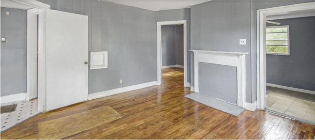 Building Photo - 2028 Lee Terrace SW