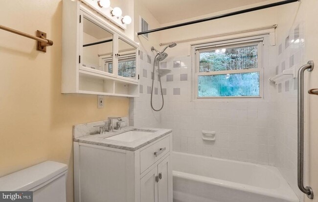 Building Photo - 7415 Annanwood Ct