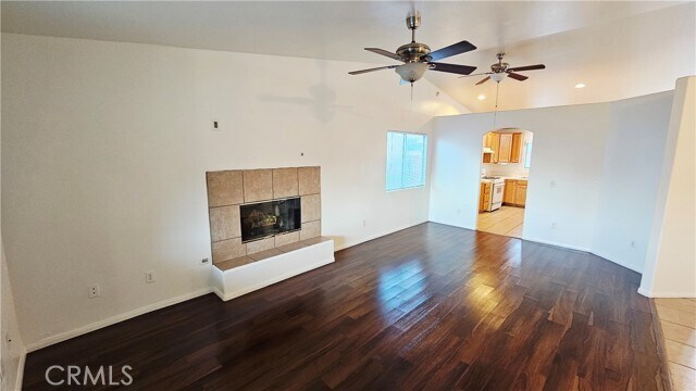 Building Photo - 16528 Avenida Mirola