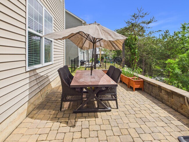 Building Photo - 11060 Hat Creek Ln