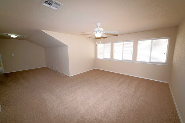 Building Photo - Immaculate Rental Now Available in Cibolo!...