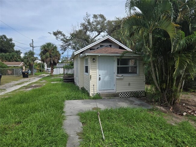 Primary Photo - 2220 20th St S