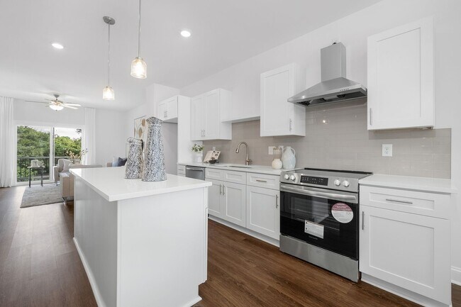 Building Photo - Brand New Townhomes For Lease in WestEnd