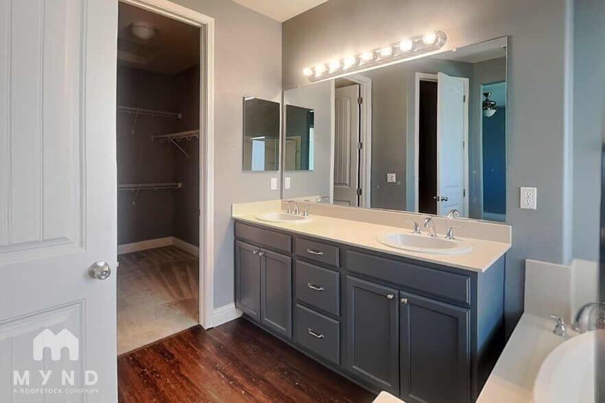 Building Photo - 3565 Markley Creek Dr