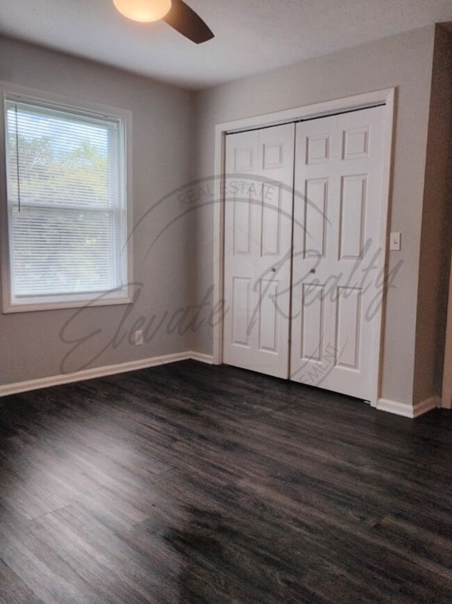 Building Photo - SPECIAL: 1/2 OFF APPLICATION FEES AND 1/2 ...