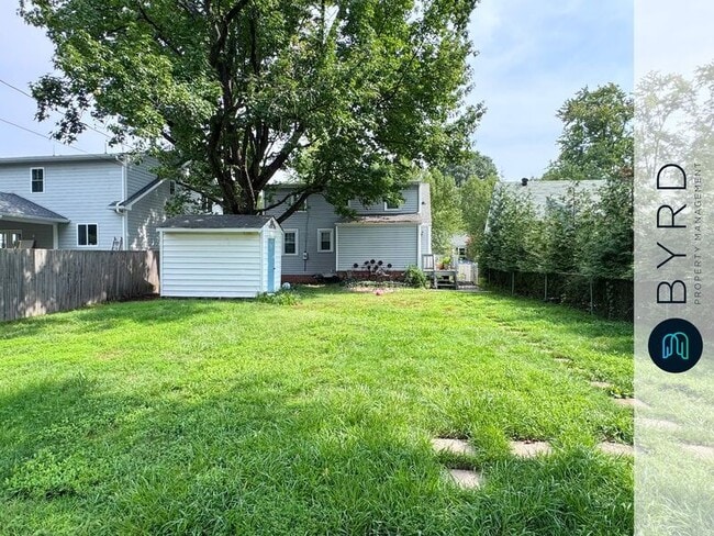 Building Photo - 6515 Stuart Ave