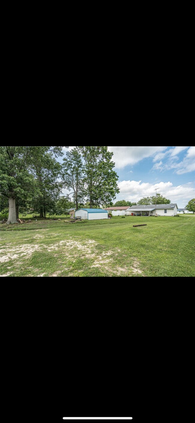 Building Photo - 14103 Southwind Dr