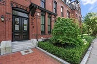 Building Photo - 57 Monmouth St